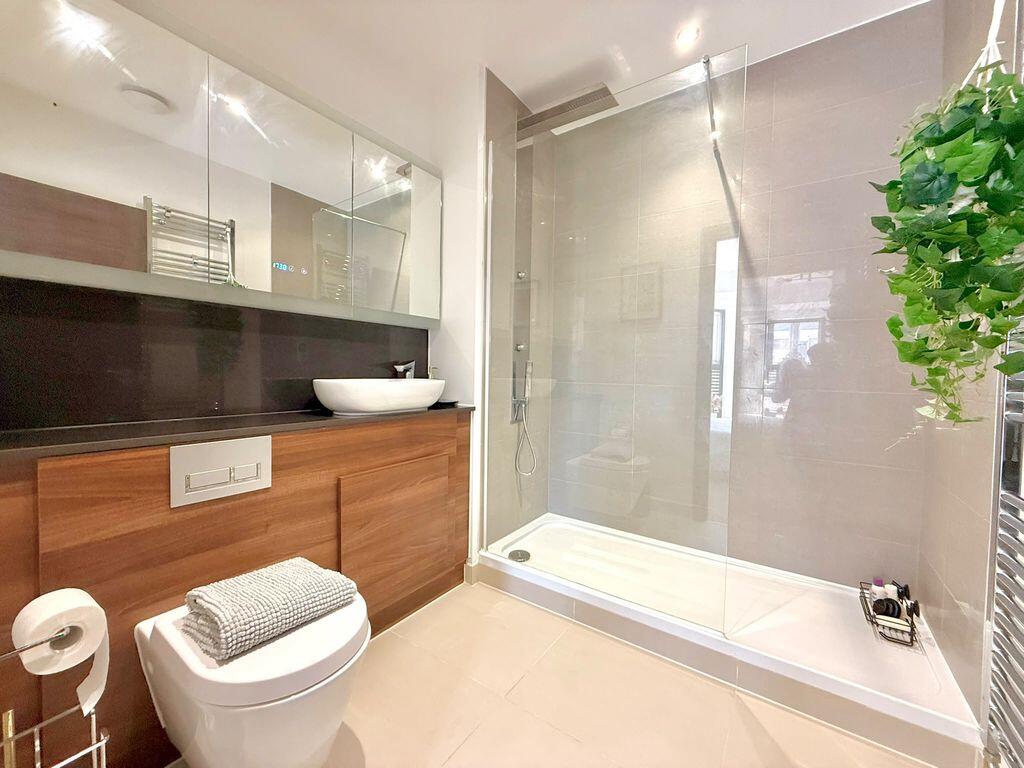 House in Luton - More