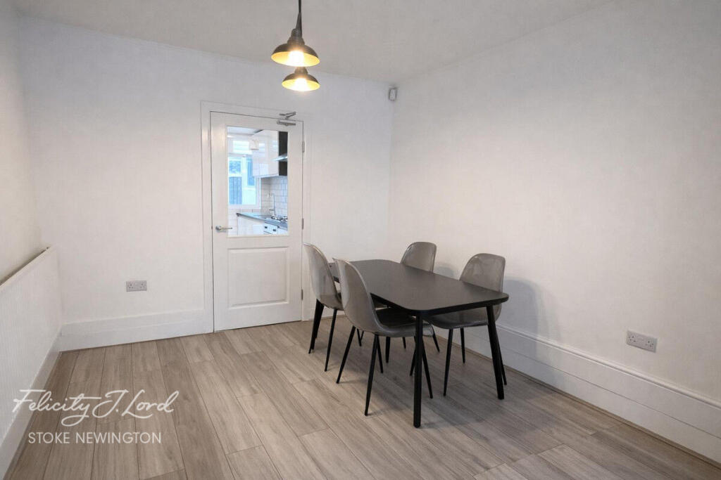 Main image of property: Avenue Road, London