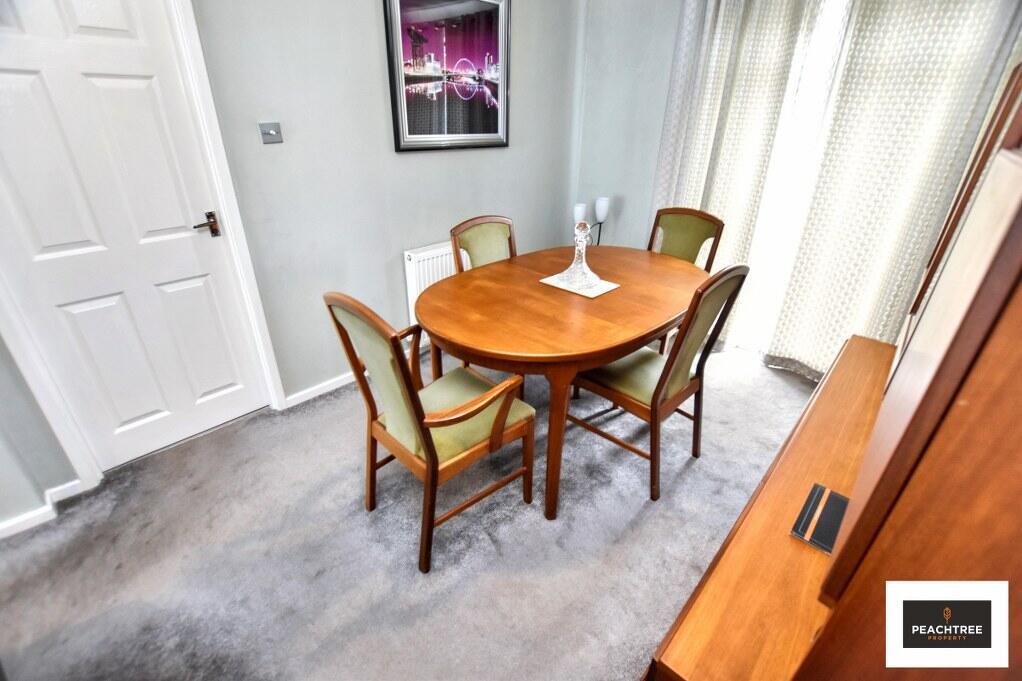 Leander Crescent, Renfrew, Renfrewshire photo 4