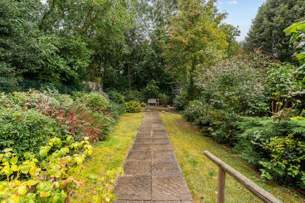 Horse Shoe Hill, Great Hormead, SG9 photo 4