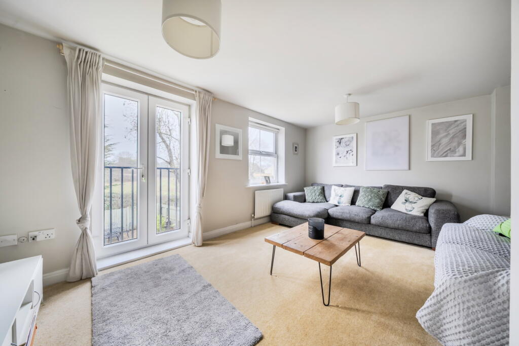 House in Swindon, Corsham - More