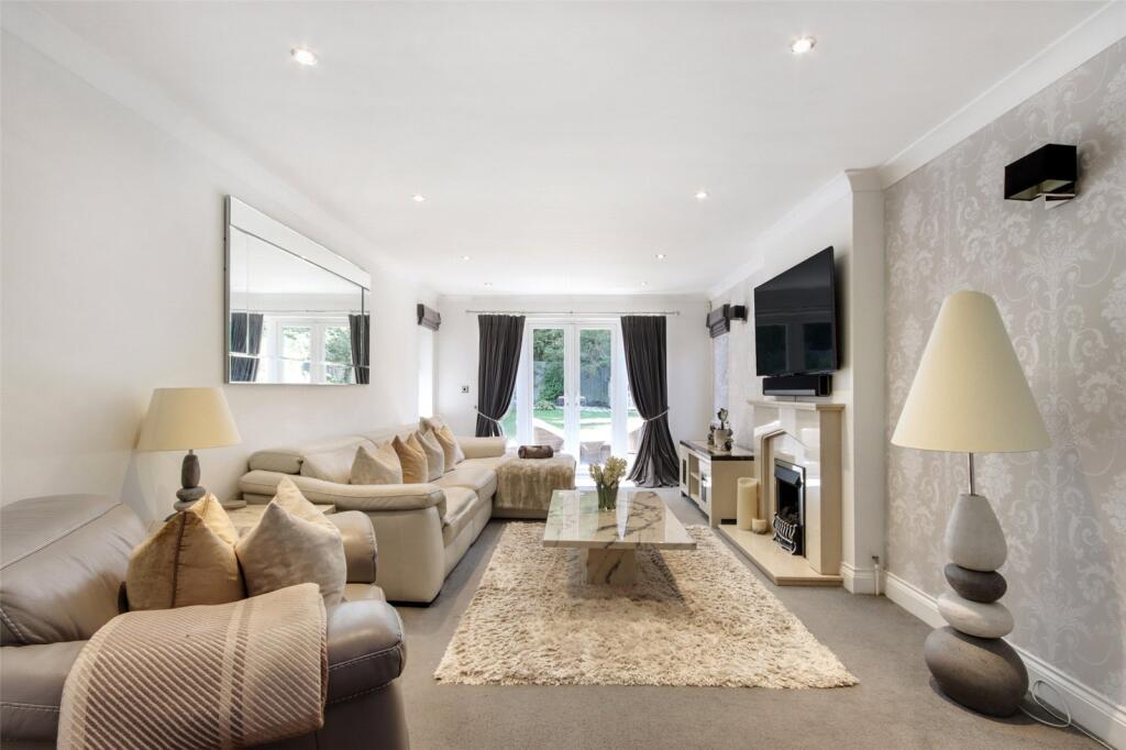 Manor Drive, Hartley, Kent, DA3 photo 2