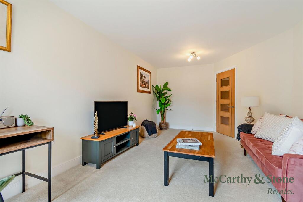 Apartment in Stamford, Baron St Martin - View 4