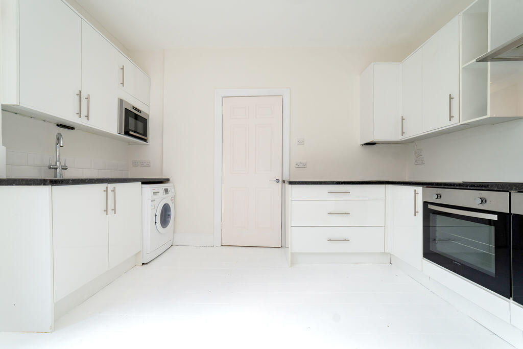 3 bedroom apartment for rent