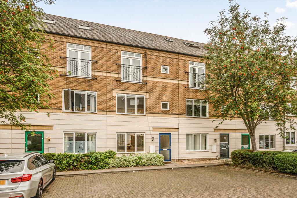 Main image of property: Tollington Way, Holloway, N7