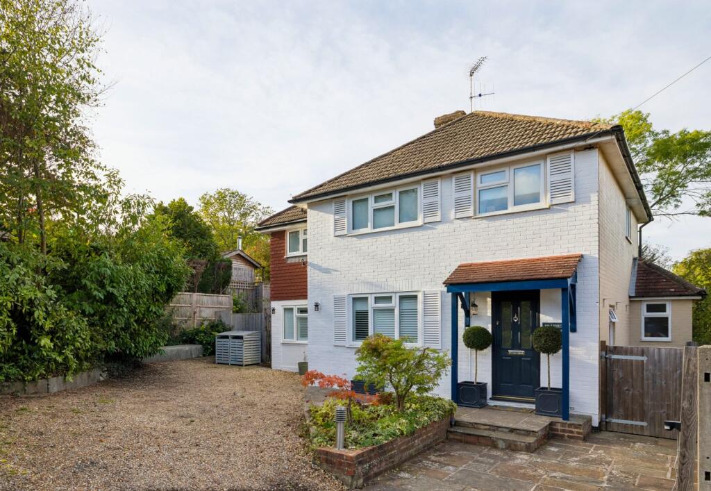 Main image of property: Ash Tree Close, Grayswood, Haslemere, Surrey, GU27