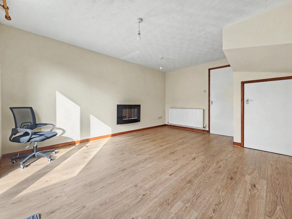 86 Swains Meadow, Church Stretton SY6 6HU photo 4