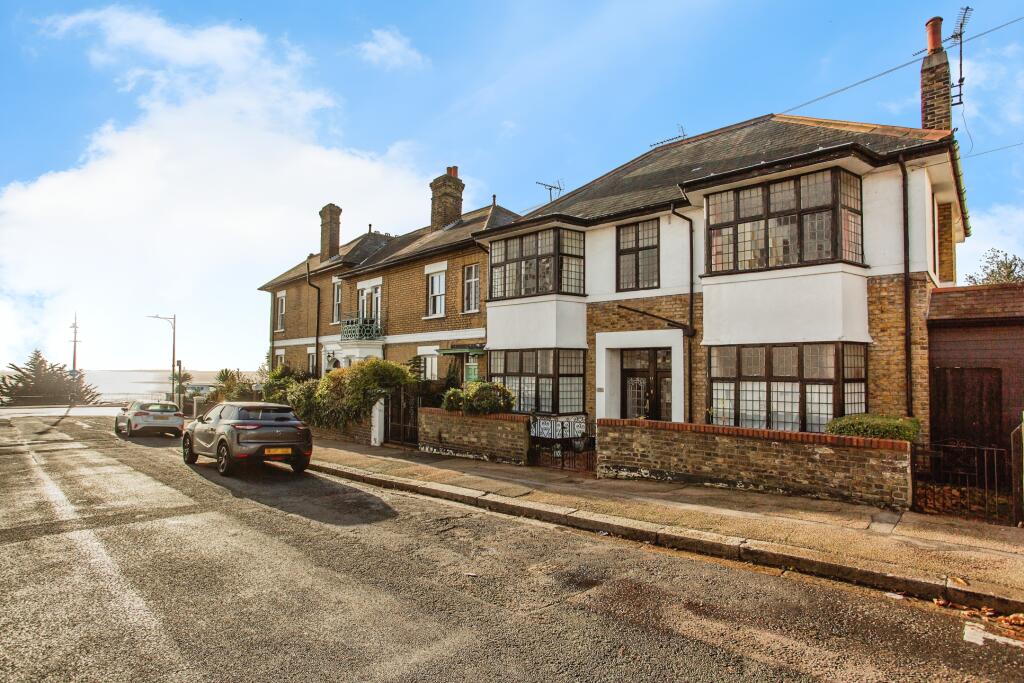 Main image of property: Westcliff Parade, Westcliff-on-Sea, Essex, SS0