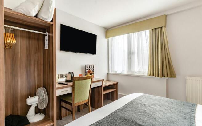 8690271-interior23.jpg