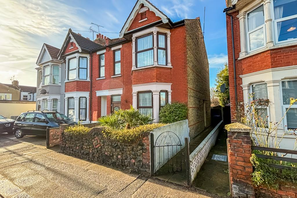Main image of property: Bournemouth Park Road, Southend-on-Sea