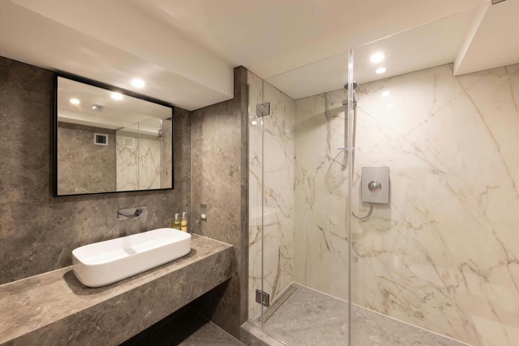3 Burlington Gardens36.JPG