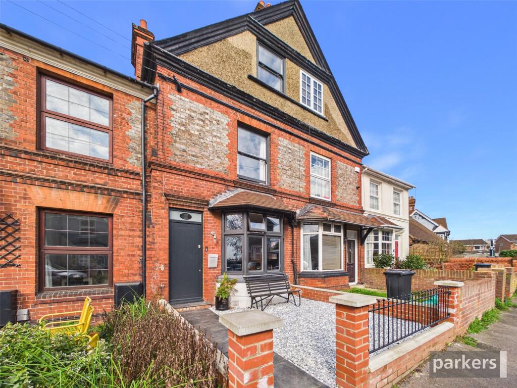 Main image of property: Station Terrace, Twyford, Reading, Berkshire, RG10