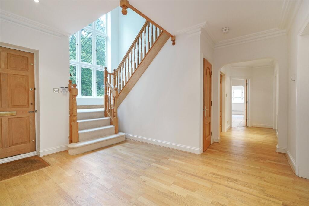 Englemere Park, Oxshott, Leatherhead, Surrey, KT22 – pohled 2