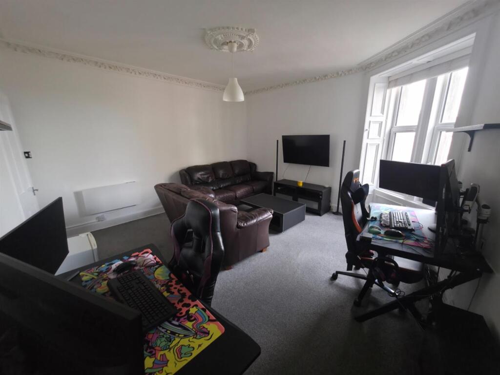 House in Dundee - View 4