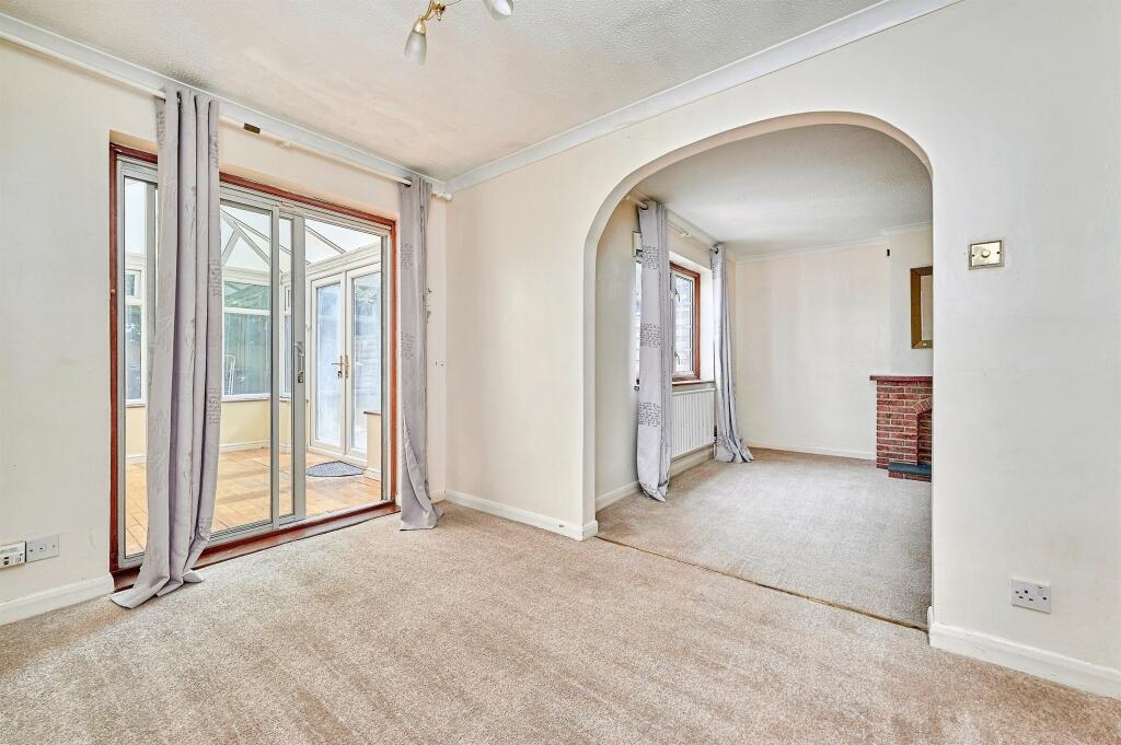House in Uttlesford, Newport - View 4