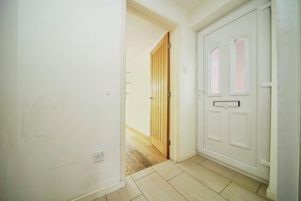 Apartment in Ipswich - View 5