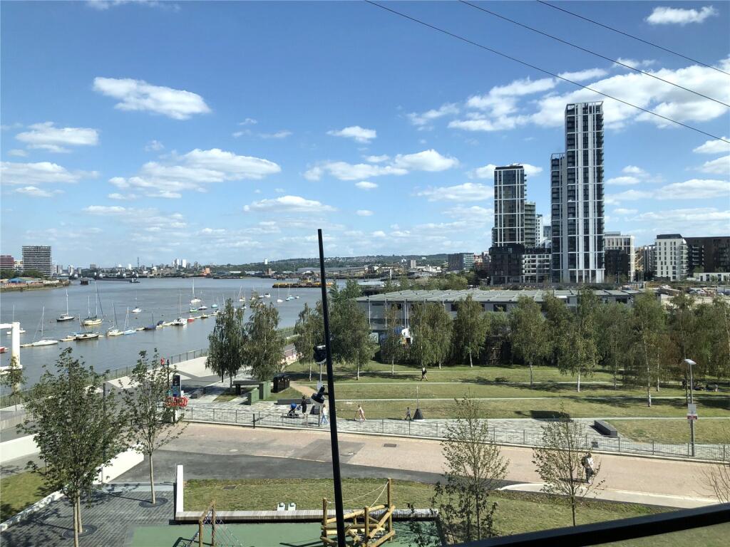 Apartment in London, Greenwich Peninsula - More