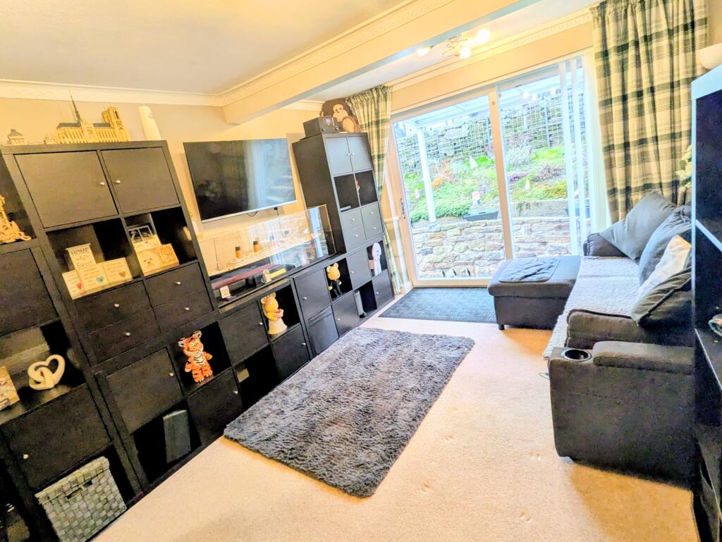 Additional image 17 of Frensham Grove, Bradford, BD7