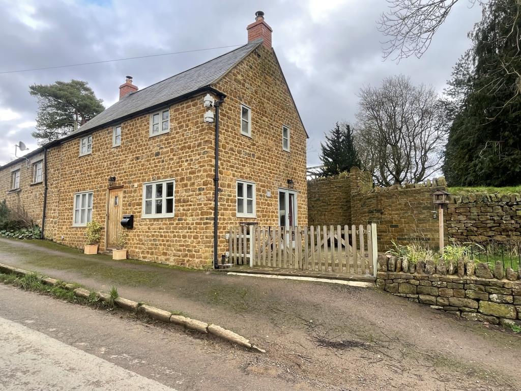 Main image of property: Wigginton, Oxfordshire, OX15
