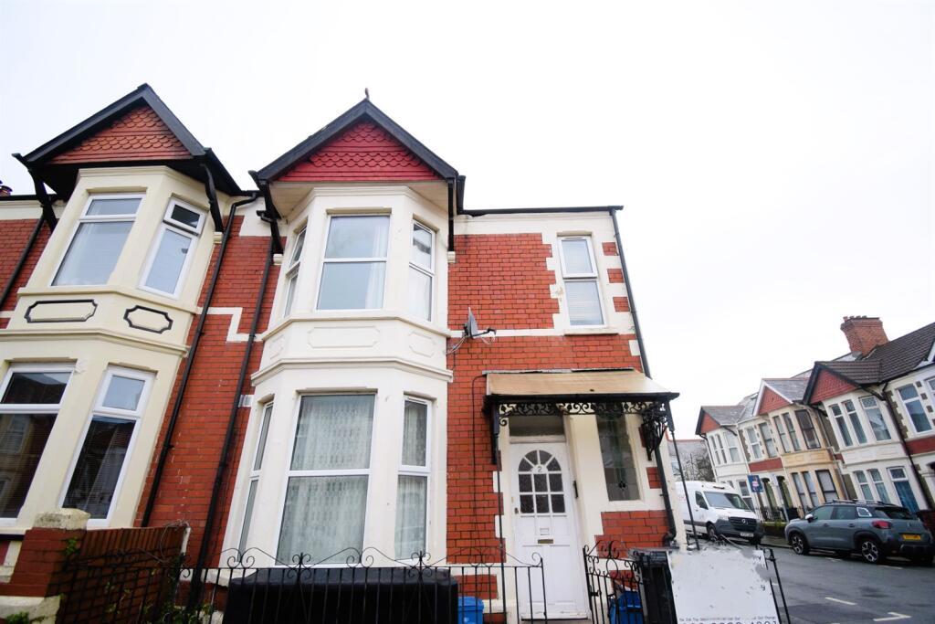 Main image of property: First Floor Flat 2 Cosmeston Street, Cardiff