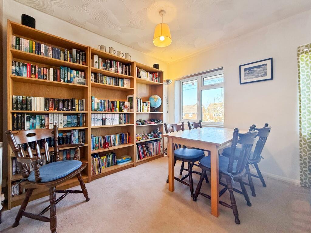 Apartment in Waverley, Farnham - View 4
