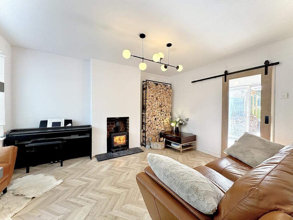 House in Dudley, Priory Estate, Eve Hill - View 3