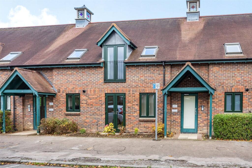 Main image of property: Morley Court, Baldock Way, Cambridge, Cambridgeshire, CB1