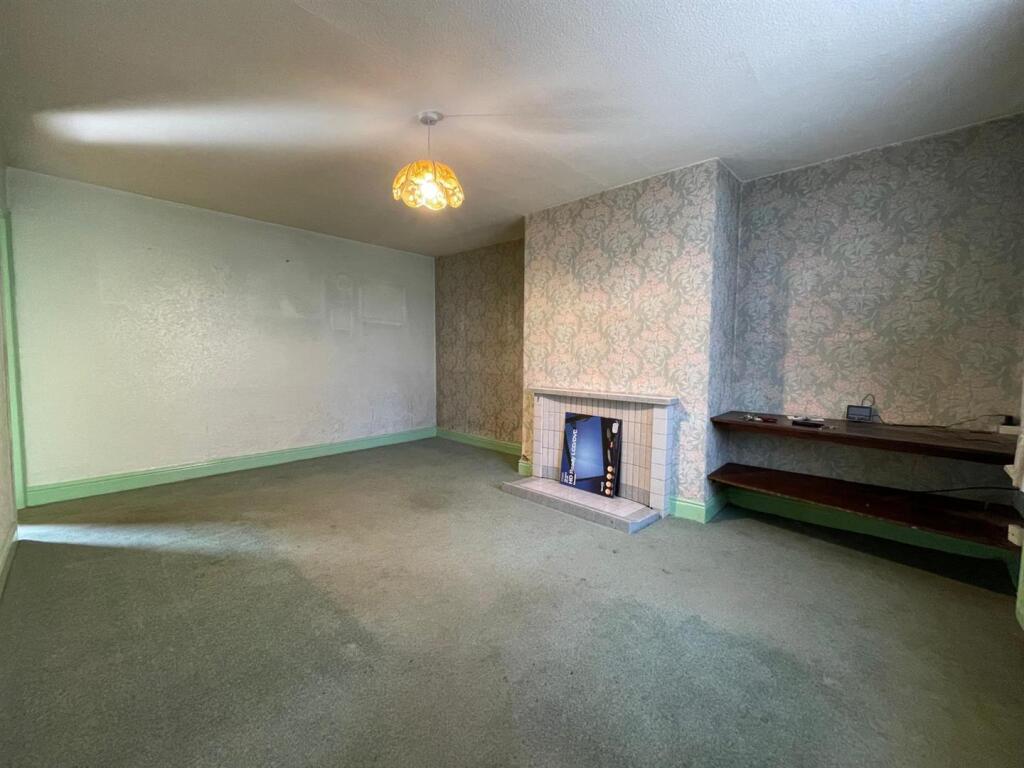 25 The Green, Brompton photo 2