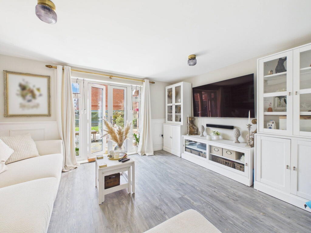 Lupin Spinney, Worthing, BN13 photo 2