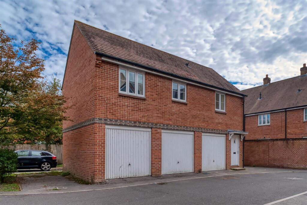 Main image of property: Oake Woods, Gillingham