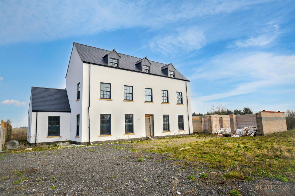 Main image of property: Harvington Lane, Norton, WR11 4TN