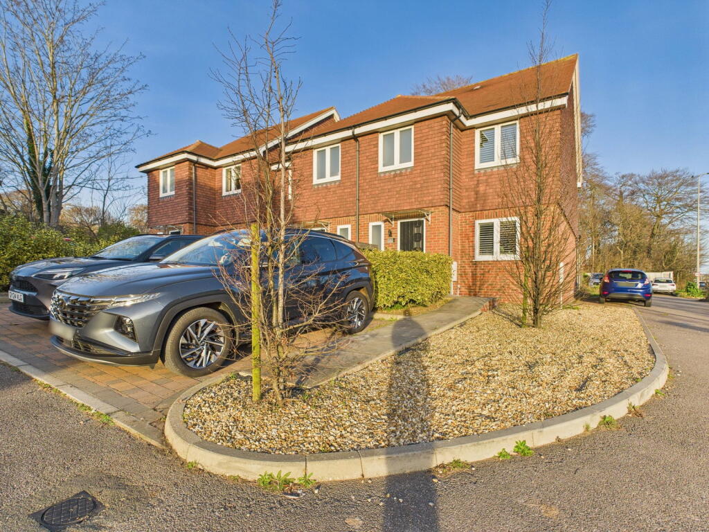 Main image of property: Dewpond Close, Lancing, BN15 0FA