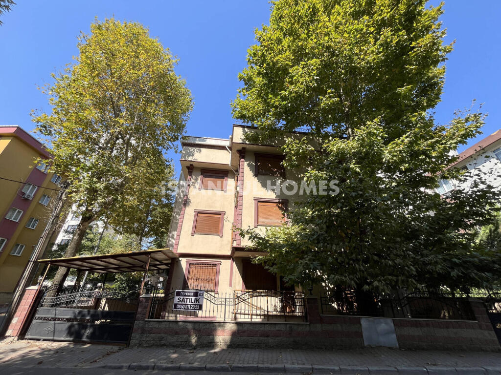 Main image of property: Istanbul, Kartal, Kartal