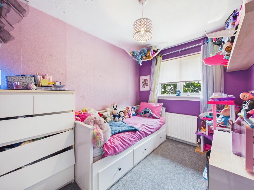 House in Motherwell, North Lanarkshire - More