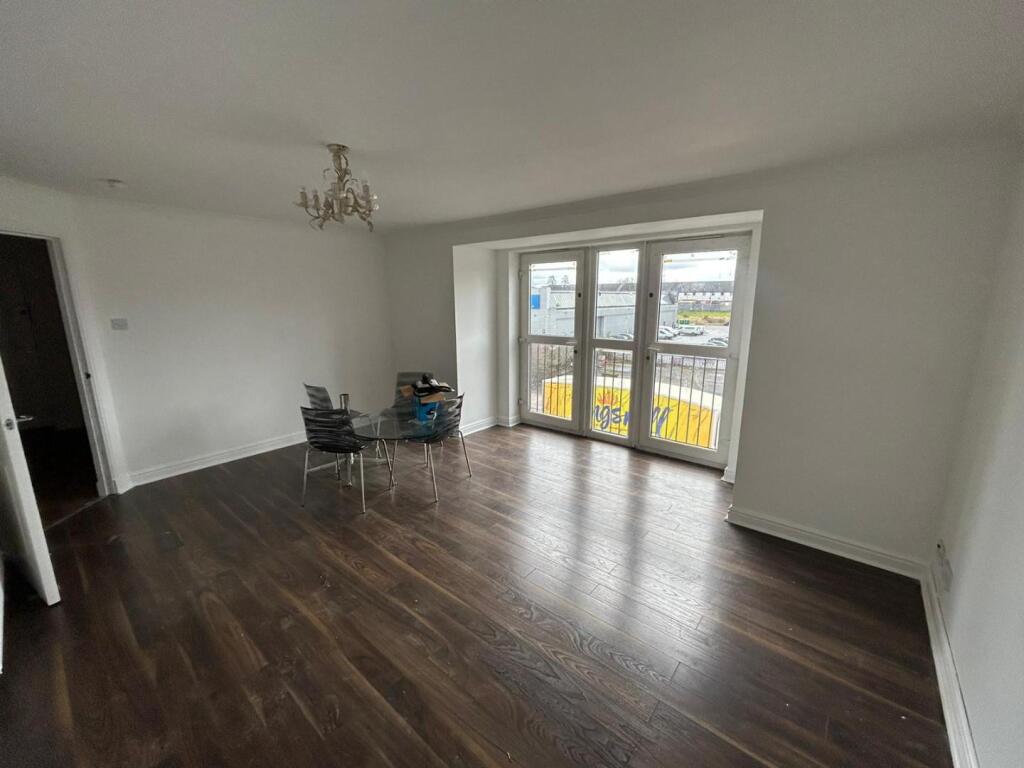 96 Saracen Street, Glasgow G22 5AU photo 2