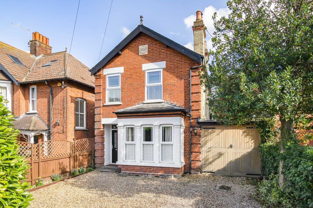 Main image of property: 29 Melbourn Road, Royston, Hertfordshire, SG8 7DE