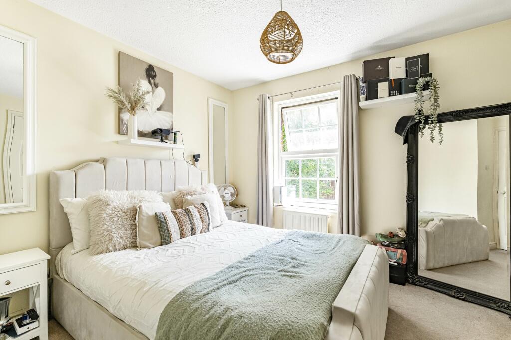 Additional image 8 of Longcroft Gardens, Welwyn Garden City, AL8