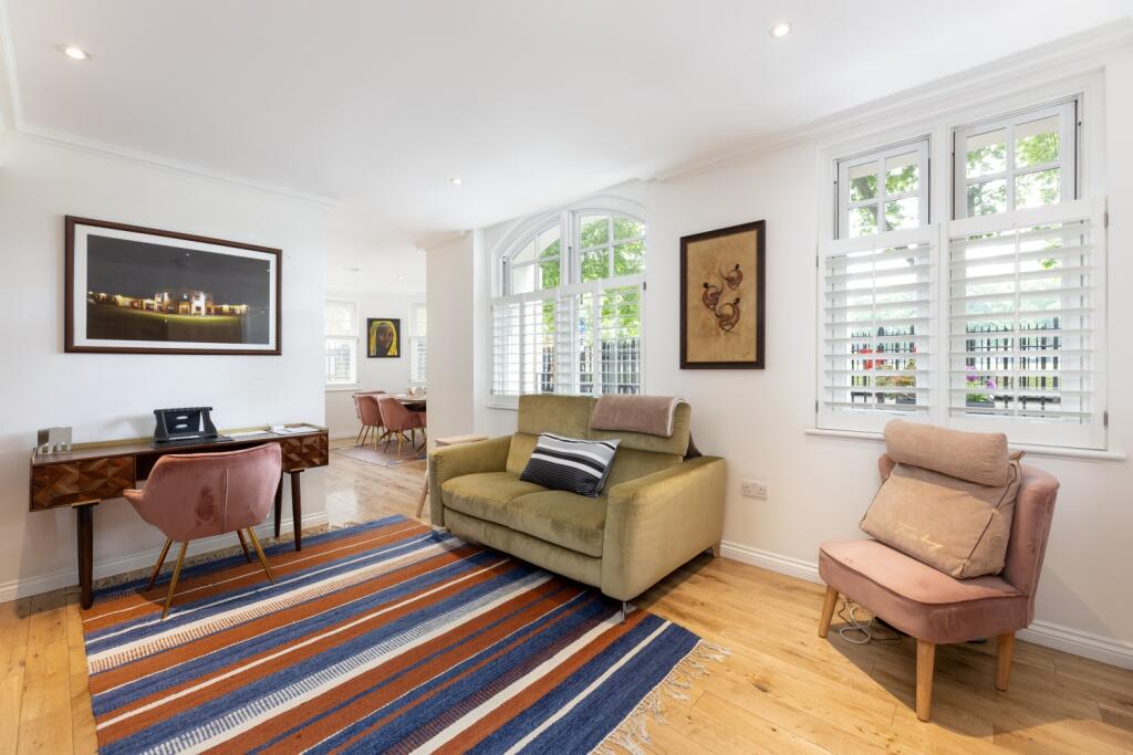 Apartment in London, City of Westminster - View 4