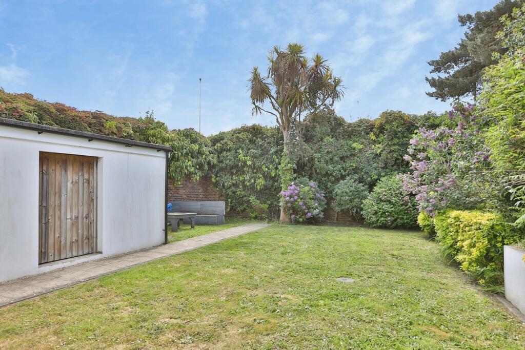Apartment in Bournemouth, Lansdowne - View 2