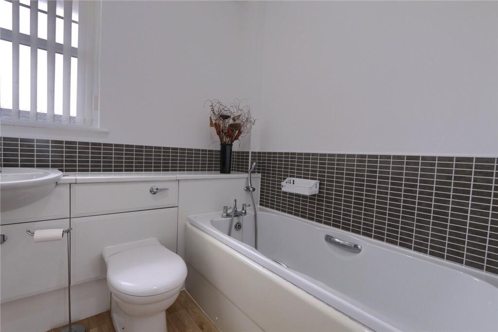 Apartment in Stockton-on-Tees - View 4