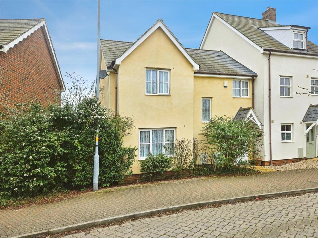 3-bed semi-detached on Greenland Avenue, Wymondham, Norfolk, NR18, £280,000