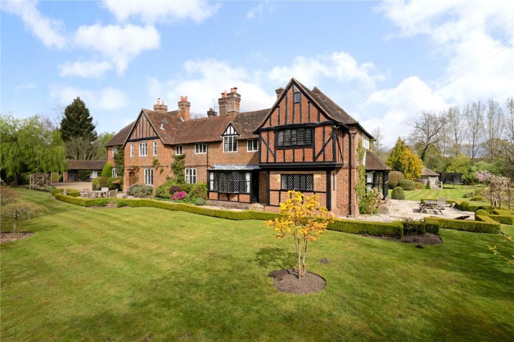 Main image of property: Guildford Road, Pirbright, Woking, Surrey, GU24