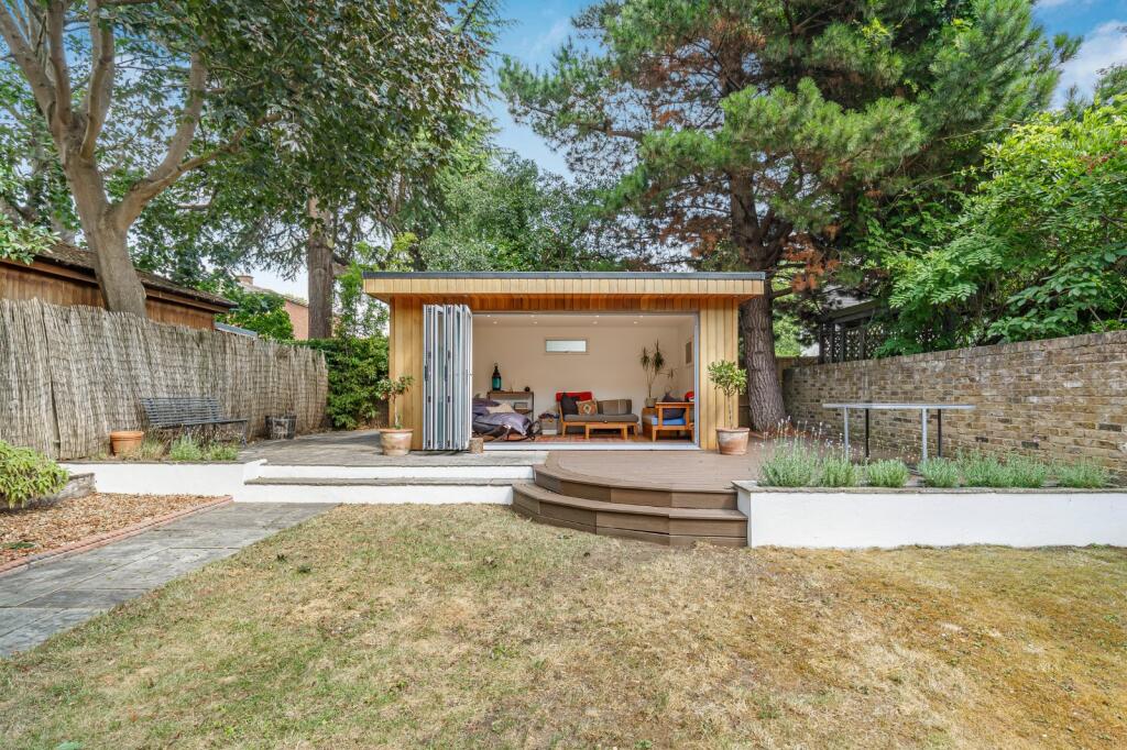 House in London - View 4