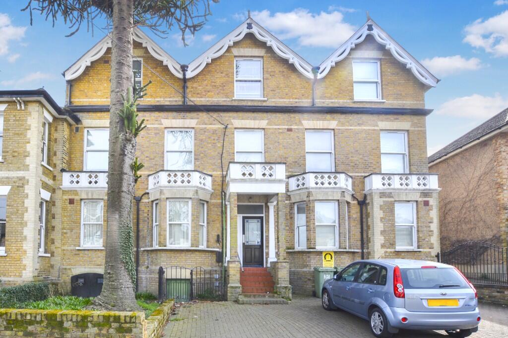 Main image of property: Crescent Road, Brentwood, Essex, CM14