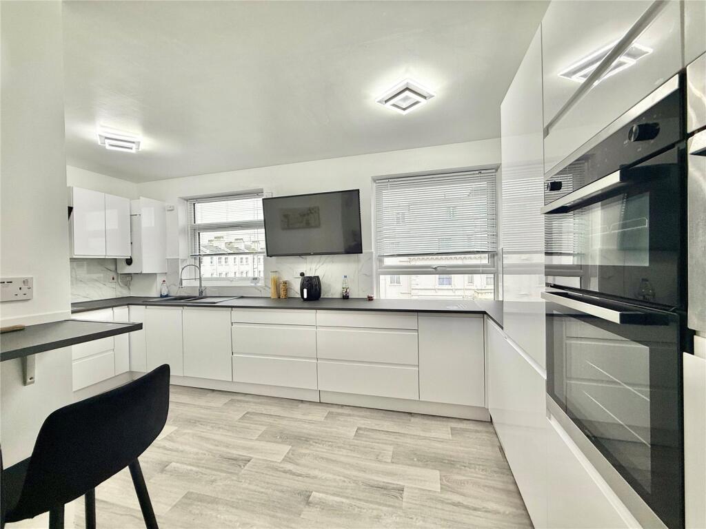 Devonshire Place, Eastbourne, East Sussex, BN21 photo 4