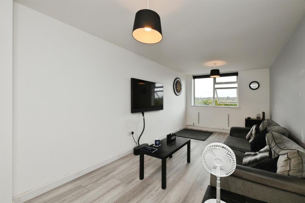 Apartment in Harlow, Essex - View 4