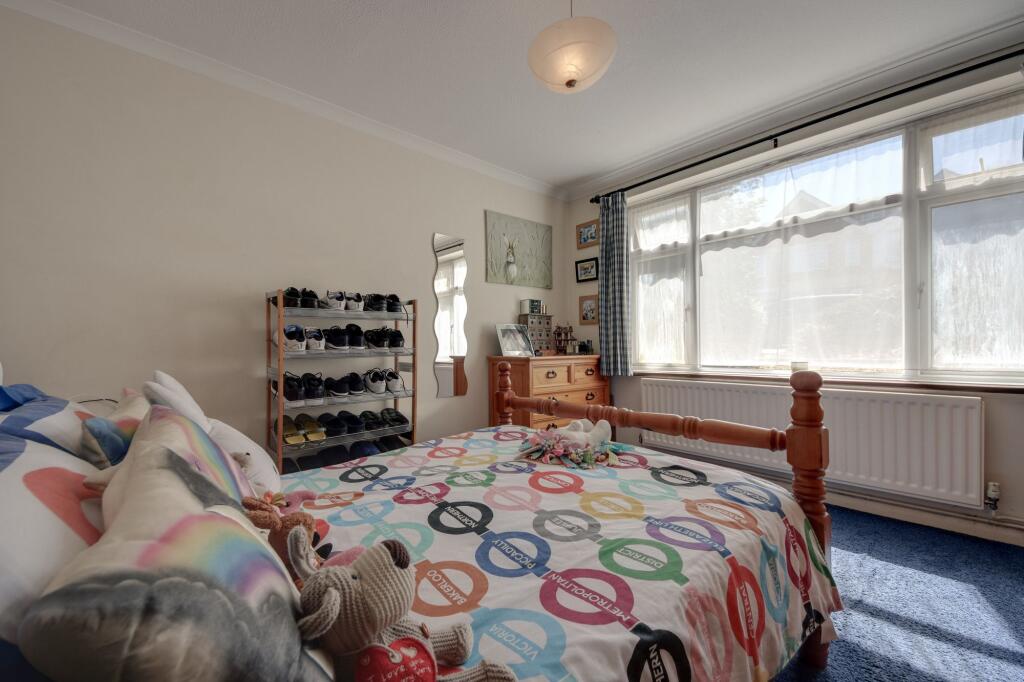 Apartment in Watford - View 4