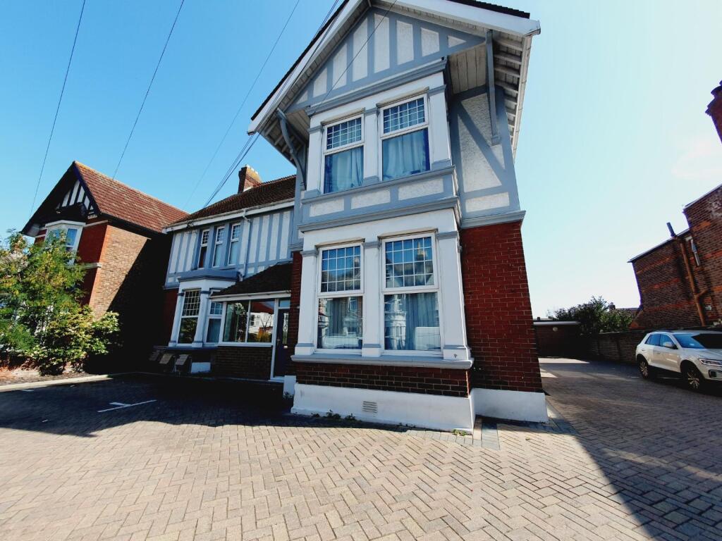 Main image of property: Stubbington Avenue, Portsmouth, Hampshire, PO2