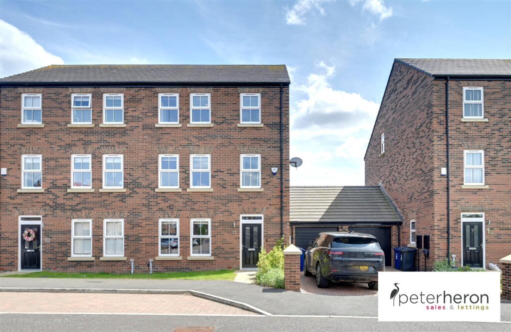 5-bed house on Sandpiper View, East Boldon, £499,950