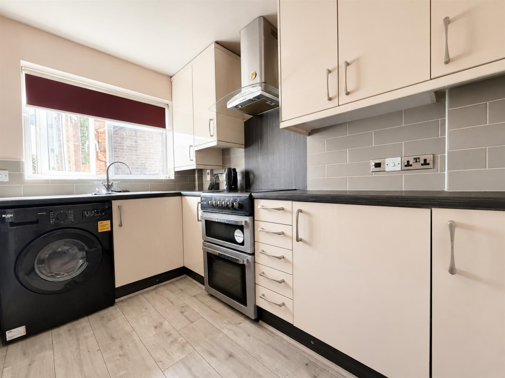 House in Leicester - View 2